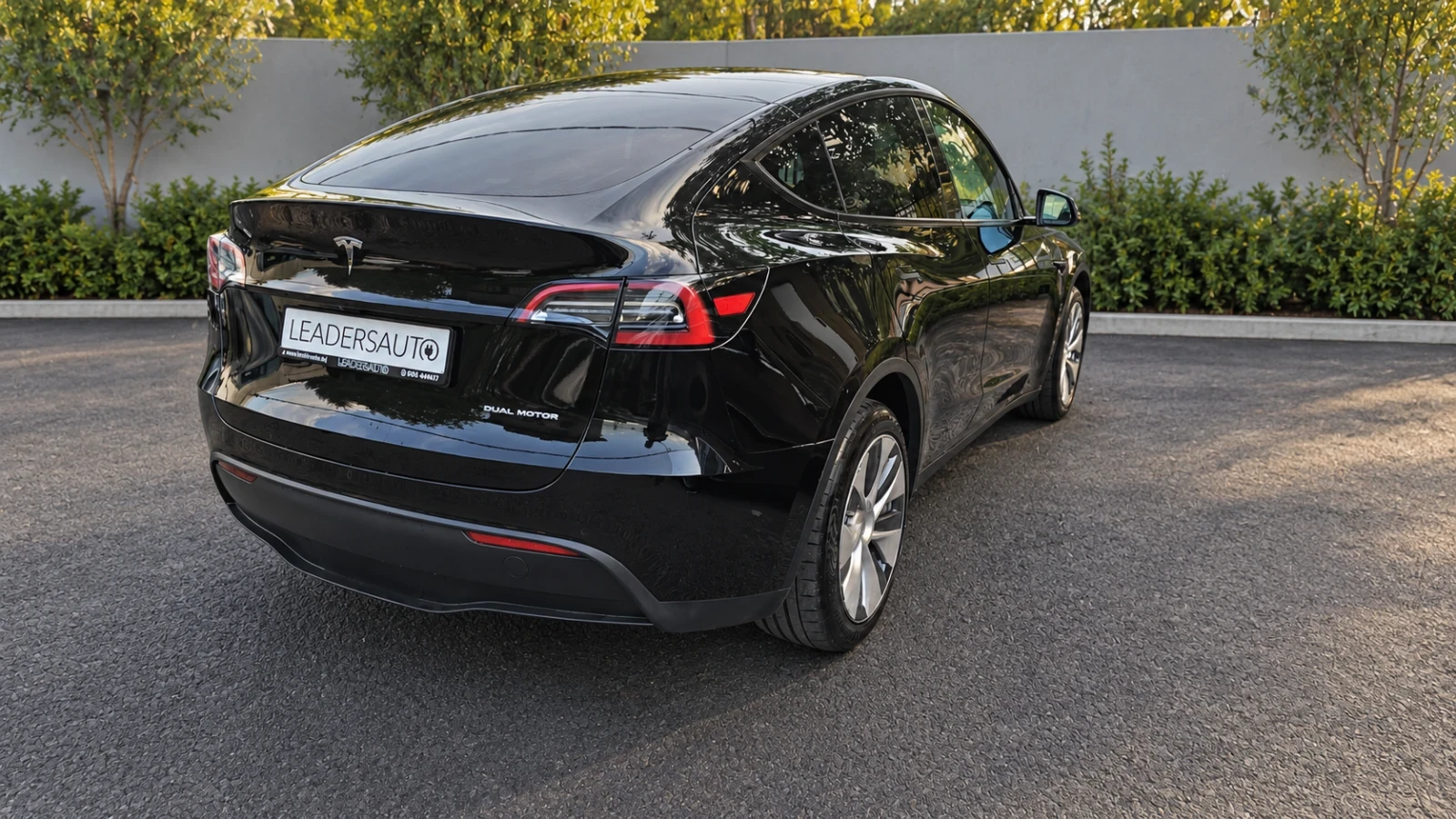 Tesla Model Y LONG RANGE AWD   06.2022 г.   ДДС   АВСТРИЯ , снимка 4 - Автомобили и джипове - 55931003