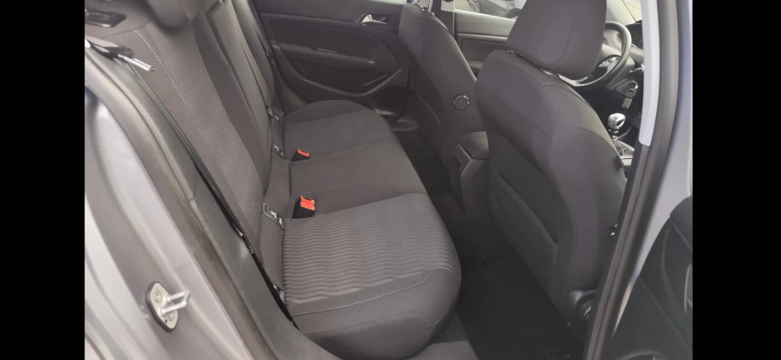 Peugeot 308 1.6 HDI-147000 км., снимка 5 - Автомобили и джипове - 56043656