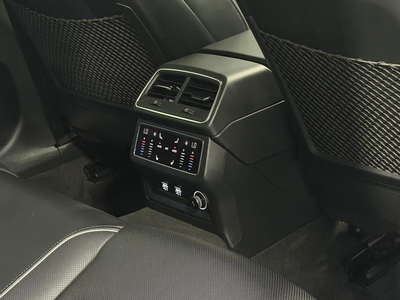 Audi A6 55 TFSI / TECHNIK S-LINE / ОБДУХ / DISTRONIC / B&O, снимка 15 - Автомобили и джипове - 56723189
