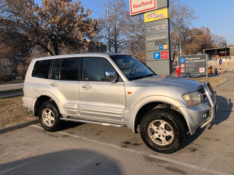 Mitsubishi Pajero, снимка 2 - Автомобили и джипове - 49033713