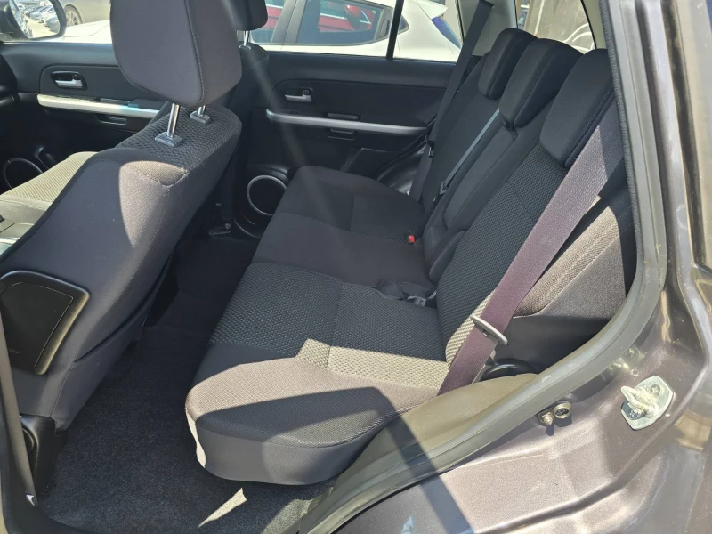 Suzuki Grand vitara 4X4 БЕНЗИН АВТОМАТИК НАВИГАЦИЯ КАМЕРА АВТОПИЛОТ , снимка 9 - Автомобили и джипове - 50880064