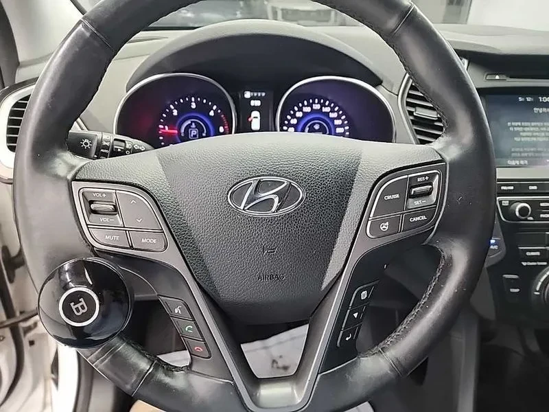 Hyundai Santa fe 2.0, снимка 9 - Автомобили и джипове - 54872583
