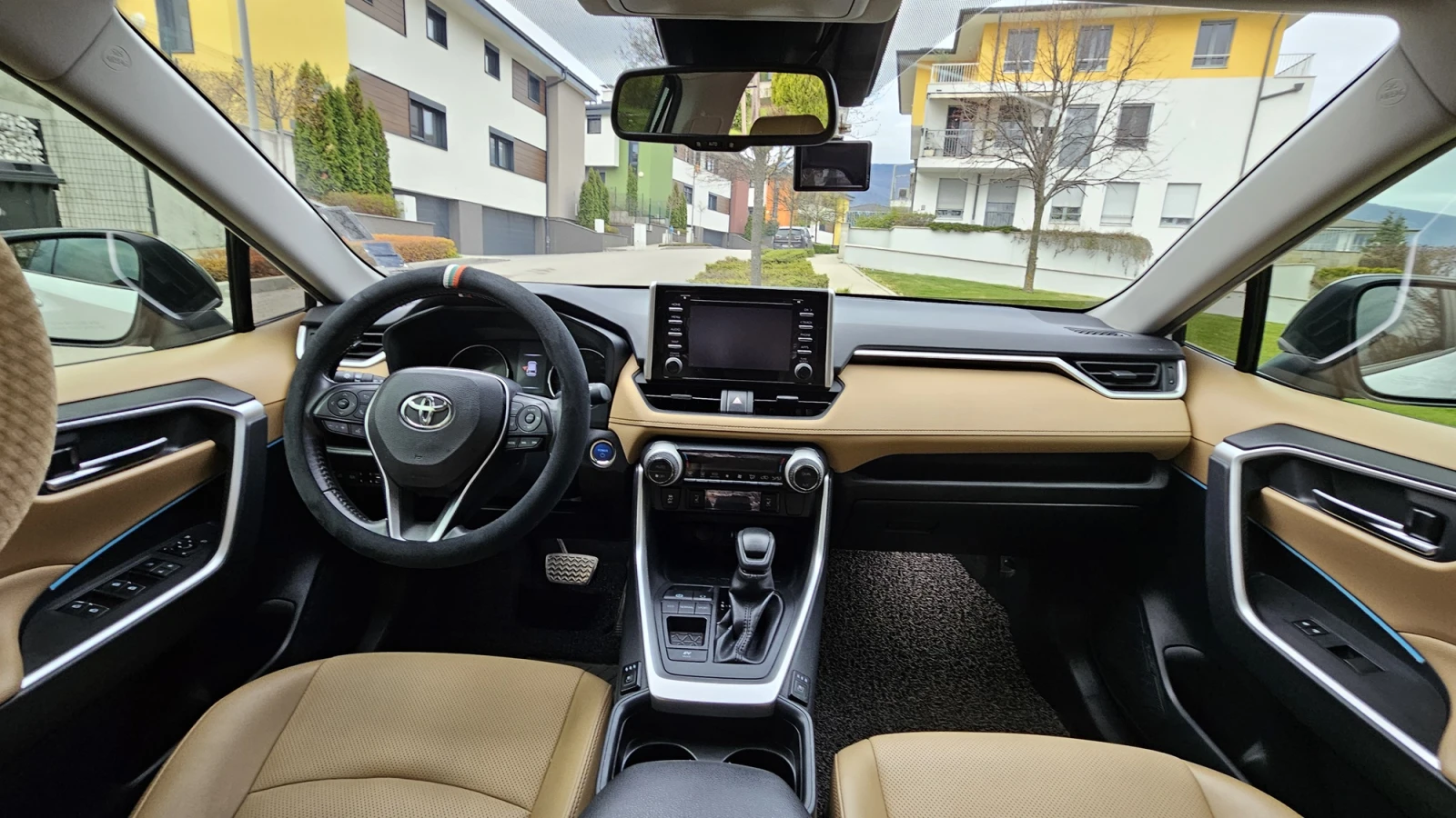 Toyota Rav4 2.5 HYBRID XLE Звукоизолиран, черна кутия за кола - изображение 6