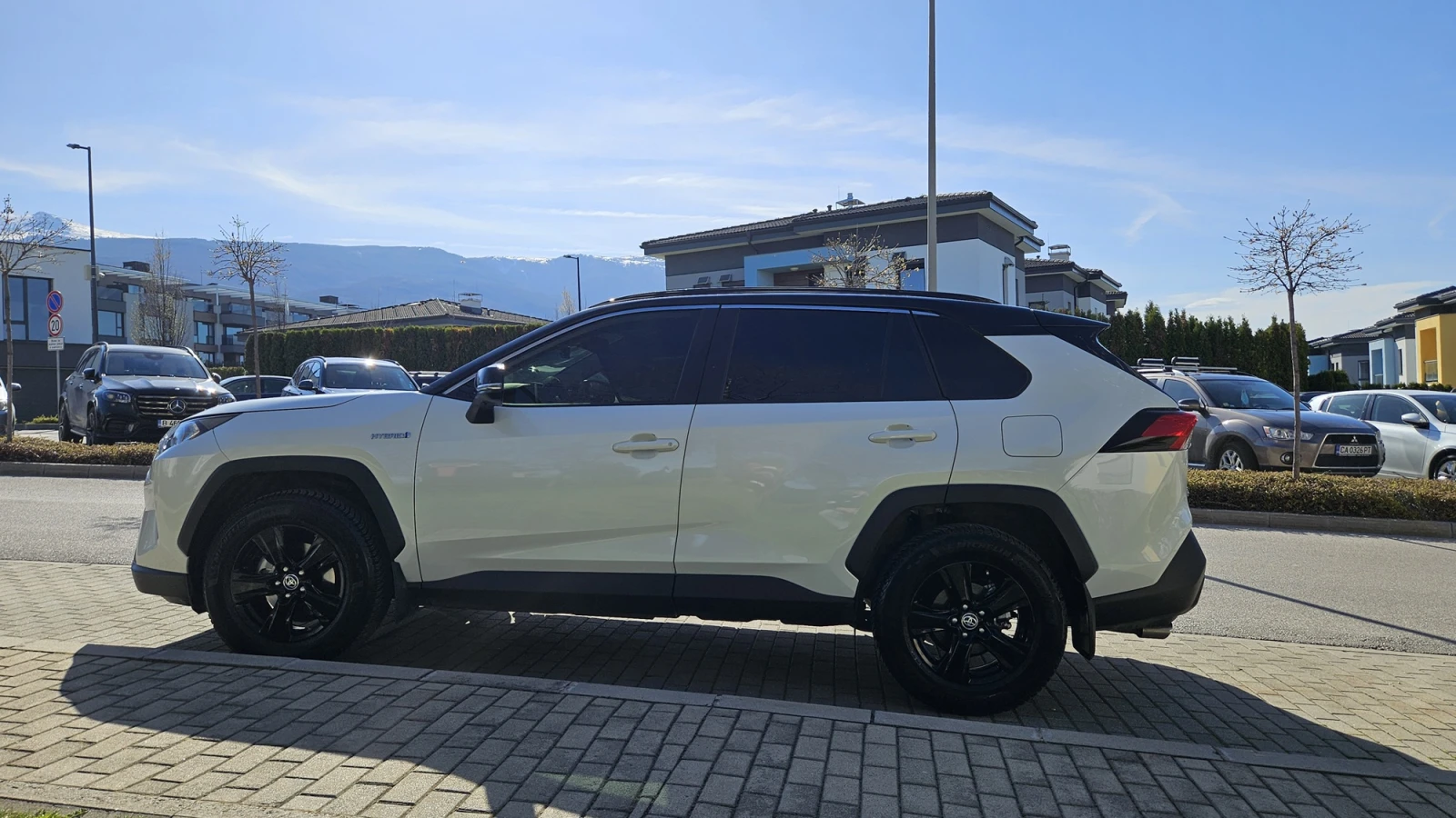 Toyota Rav4 2.5 HYBRID XLE Звукоизолиран, черна кутия за кола - изображение 3