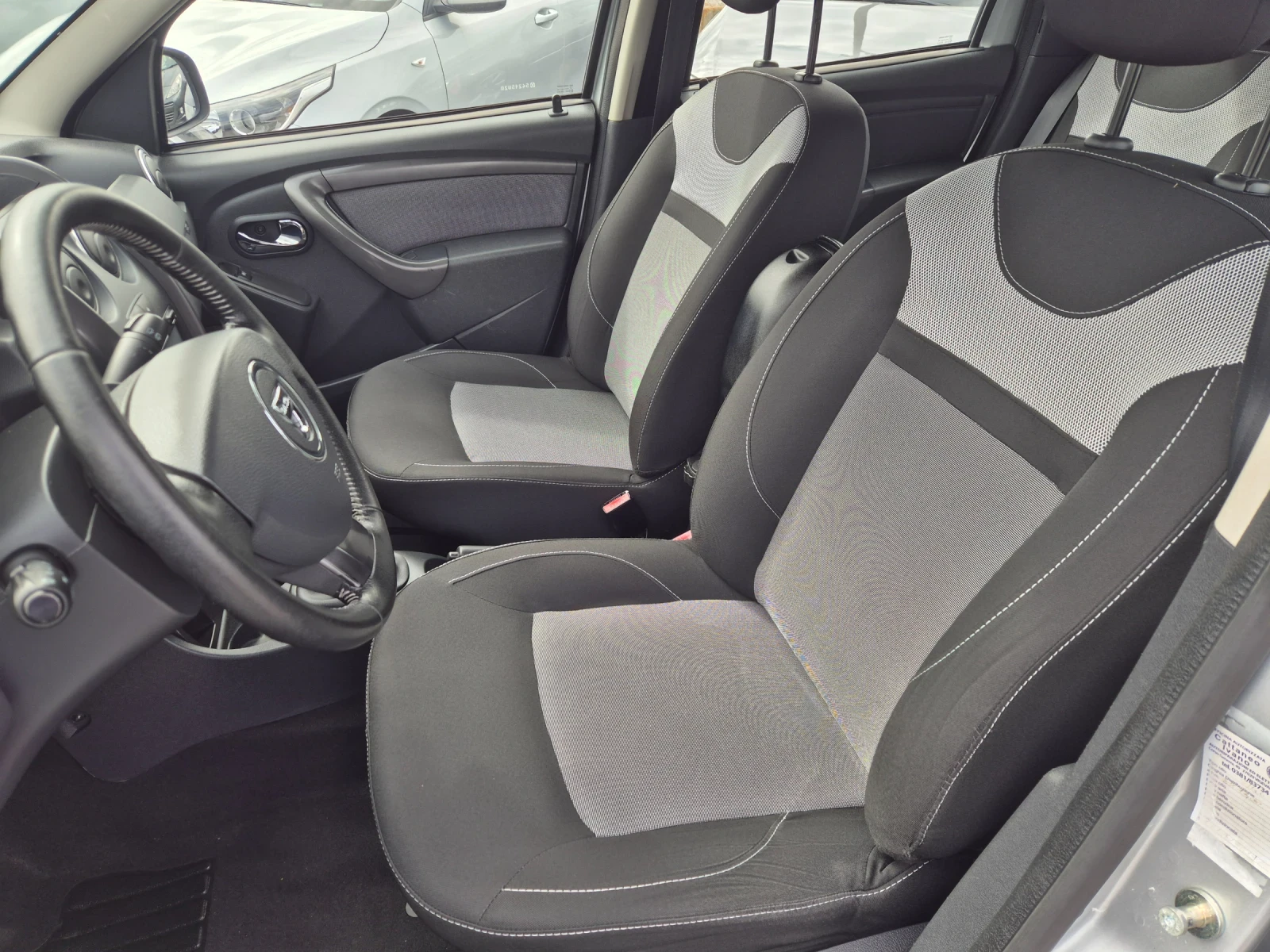 Dacia Duster 1.5 dci e6b - изображение 6