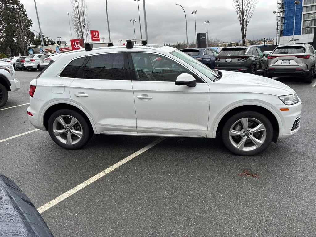 Audi Q5 * Progressiv * CARFAX * ФИНАНСИРАНЕ - изображение 3