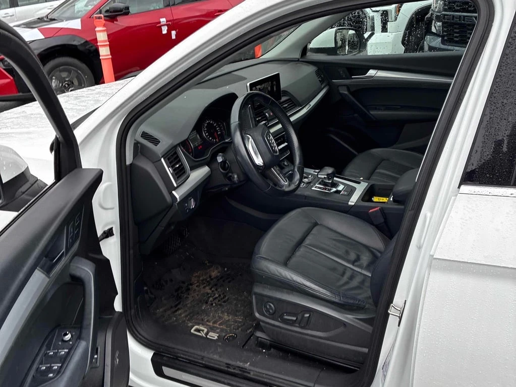 Audi Q5 * Progressiv * CARFAX * ФИНАНСИРАНЕ - изображение 5