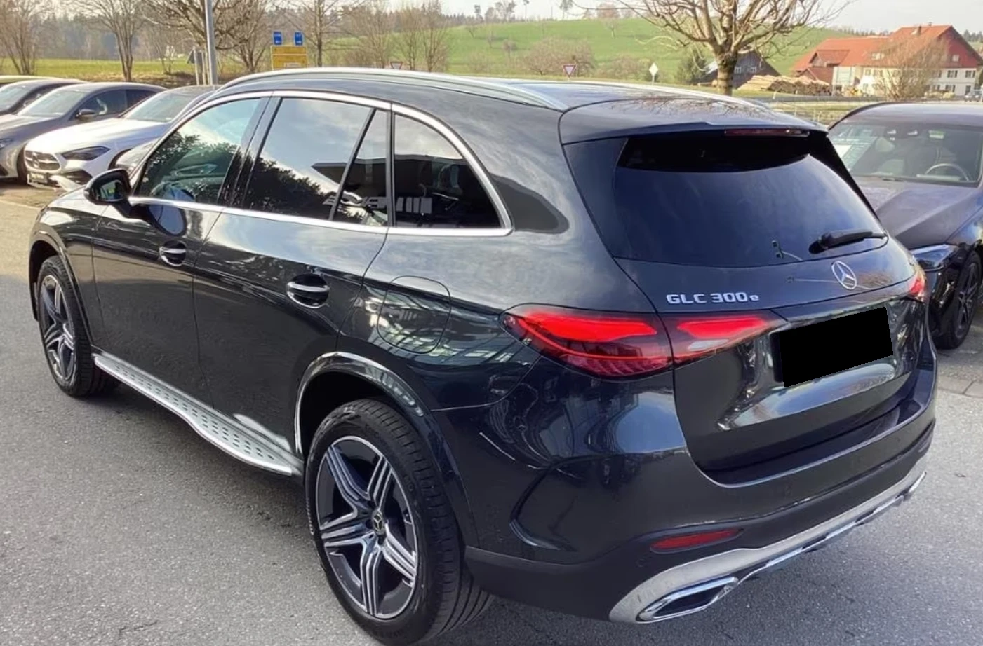 Mercedes-Benz GLC 300 e/AMG/4-MATIC/PLUG-IN HYBRID/MEMORY/DISTRONIC/, снимка 4 - Автомобили и джипове - 54187749