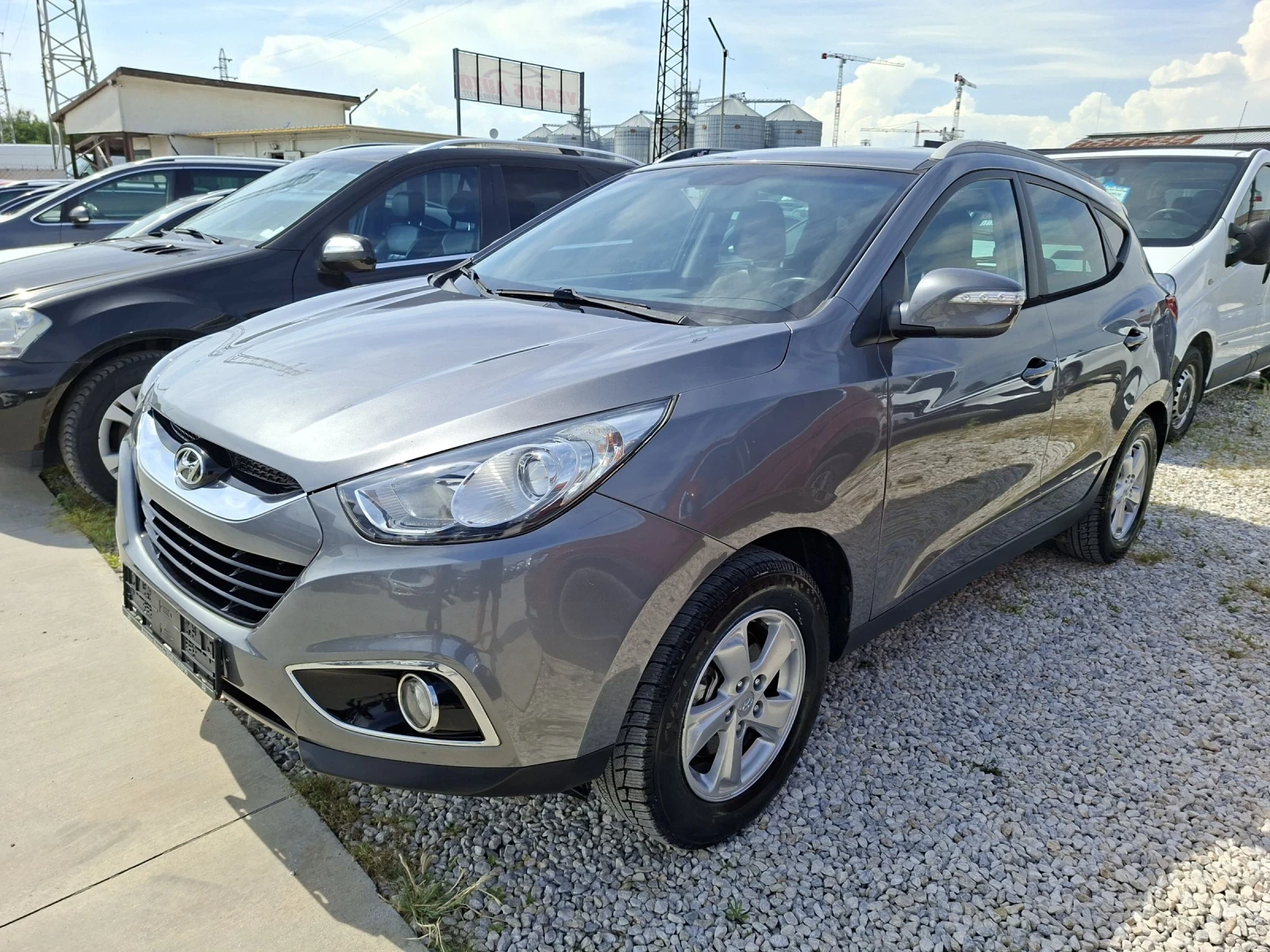 Hyundai IX35 2.0i/ГАЗ/4х4/КОЖА/АВТОМАТ/189000КМ, снимка 4 - Автомобили и джипове - 54509679