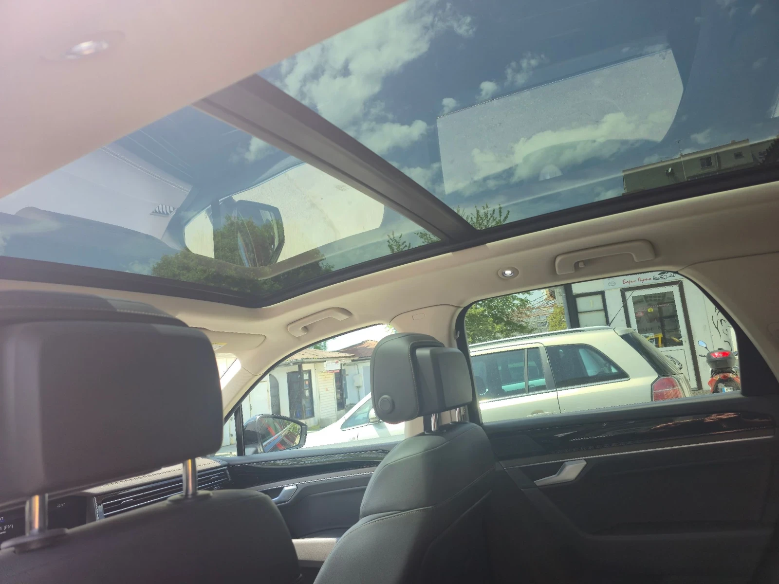 VW Touareg 3.0 V6 TDI 4Motion Full Option, снимка 7 - Автомобили и джипове - 54520784