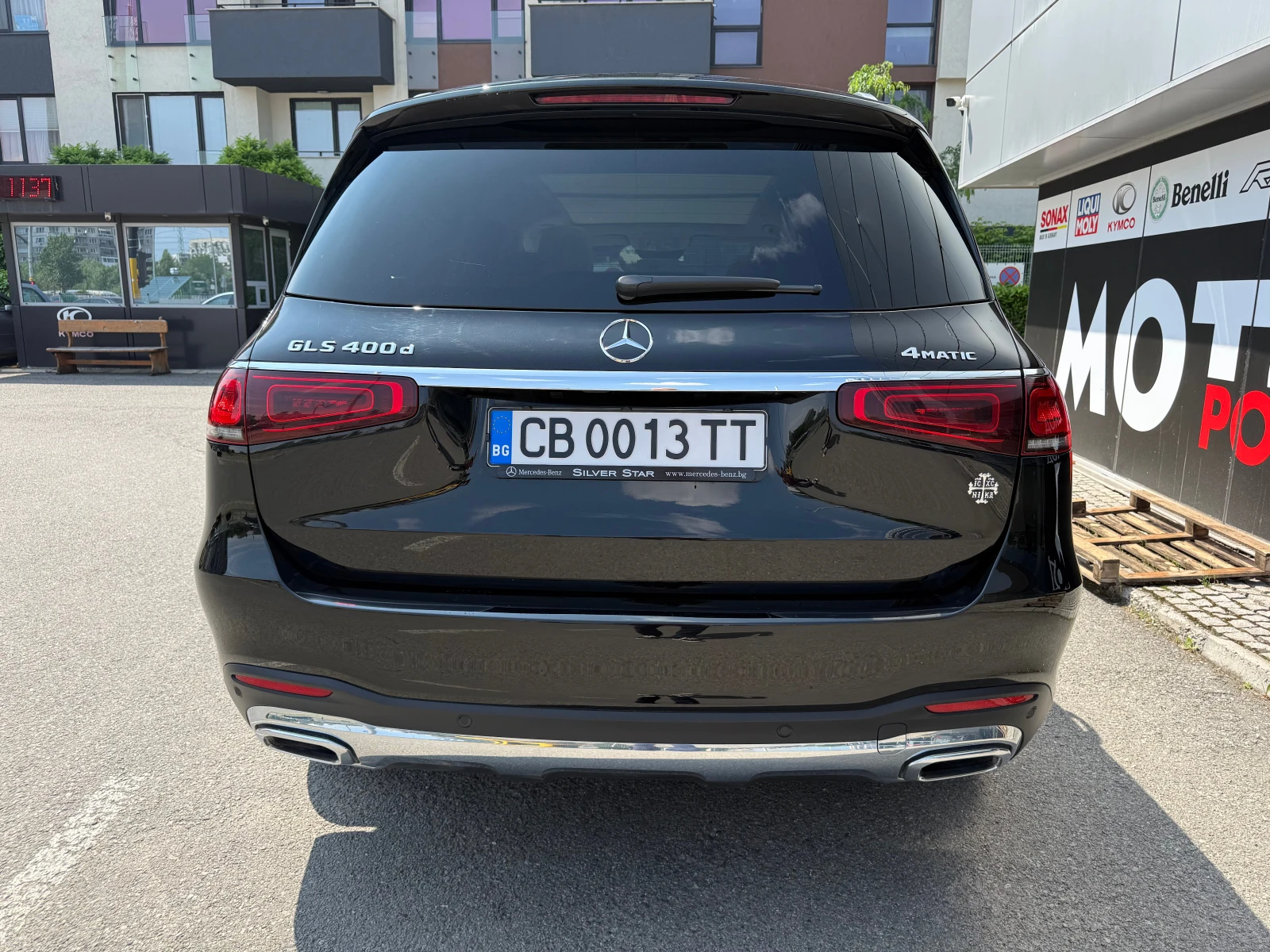 Mercedes-Benz GLS 400 400d 4matic* BURMESTER* PANORAMA, снимка 6 - Автомобили и джипове - 54839763