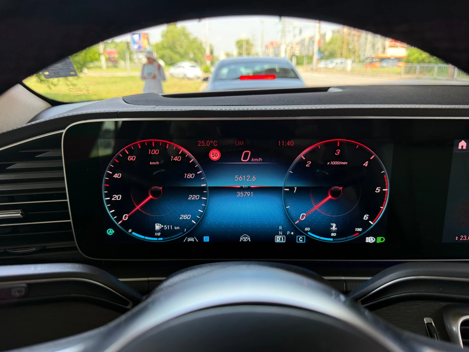 Mercedes-Benz GLS 400 400d 4matic* BURMESTER* PANORAMA, снимка 15 - Автомобили и джипове - 54839763
