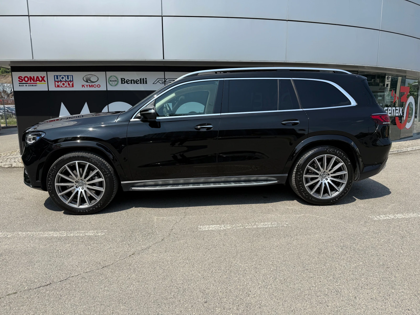 Mercedes-Benz GLS 400 400d 4matic* BURMESTER* PANORAMA, снимка 4 - Автомобили и джипове - 54839763
