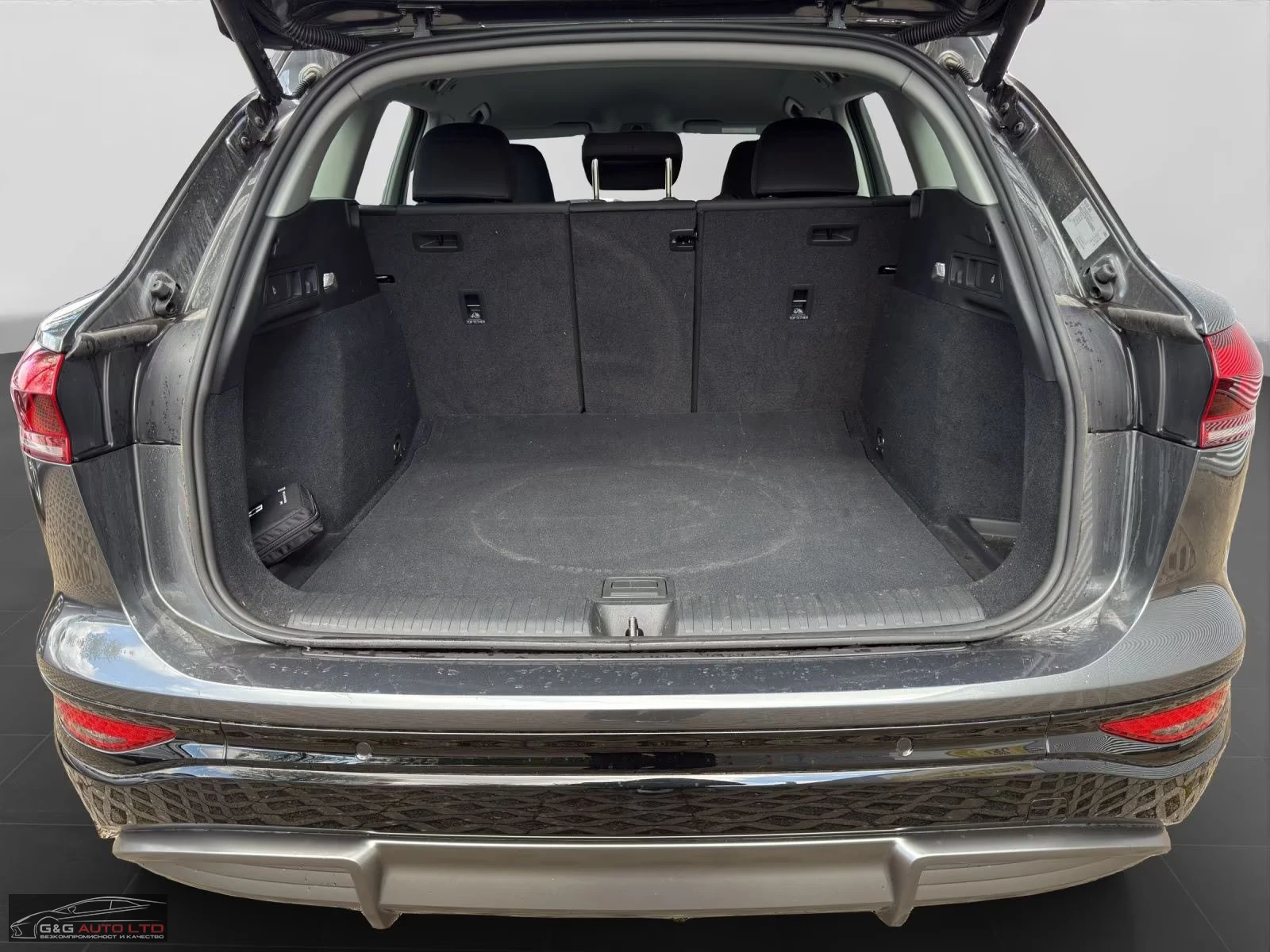 Audi Q6 E-TRON/S-LINE/252HP/MATRIX/B&K/552z, снимка 3 - Автомобили и джипове - 55189333