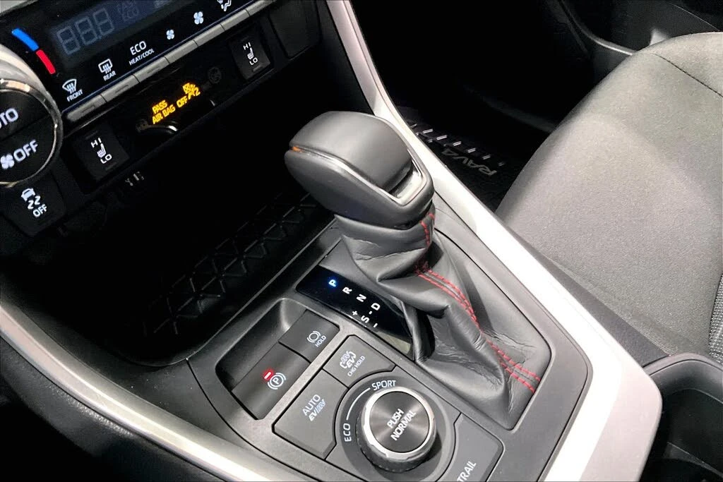 Toyota Rav4 PLUG-IN HYBRID* SE* DISTRONIC* LANE ASSIST* ПОДГРЕ, снимка 14 - Автомобили и джипове - 55524326