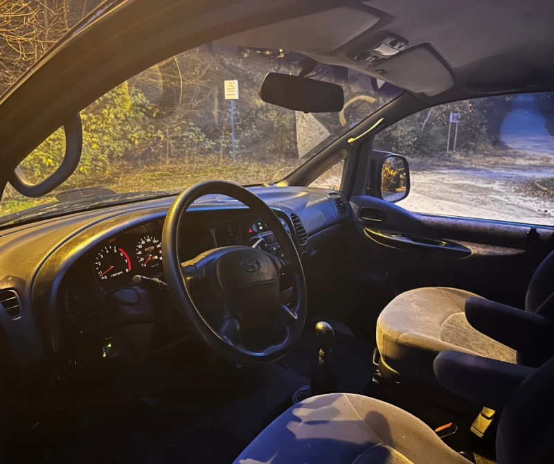 Hyundai Starex, снимка 14 - Бусове и автобуси - 52517599