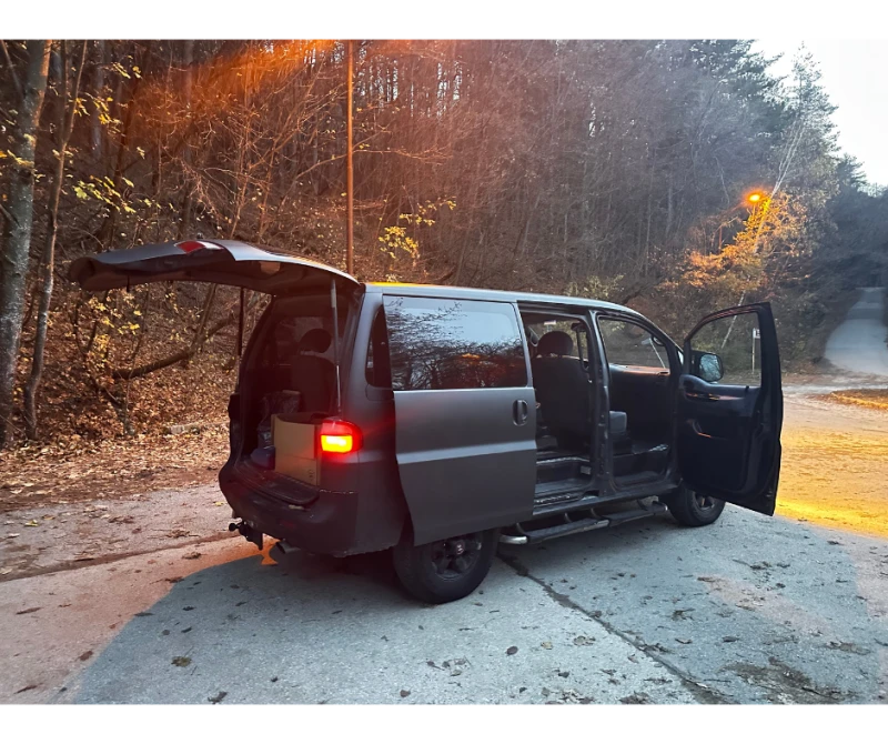 Hyundai Starex, снимка 10 - Бусове и автобуси - 52517599