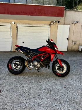     Ducati Panigale  Ducati Hypermotard 950