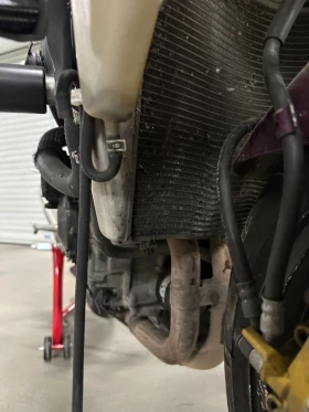 Обява за продажба на Suzuki Gsxr K5 ~4 000 лв. - изображение 10 | Auto.bg Обява за продажба на Suzuki Gsxr K5 ~4 000 лв. - изображение 10