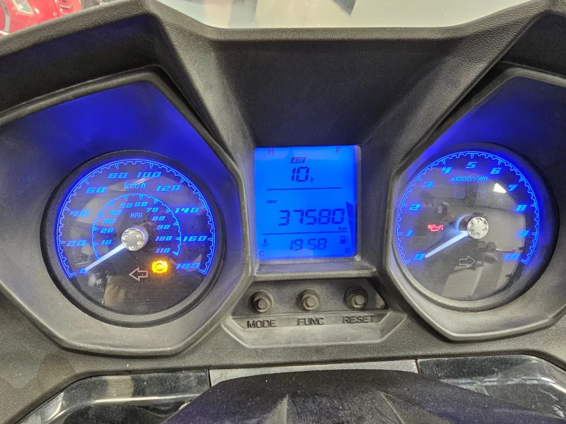 Kymco Downtown 350ie, ABS, 2016г., снимка 13 - Мотоциклети и мототехника - 52040260