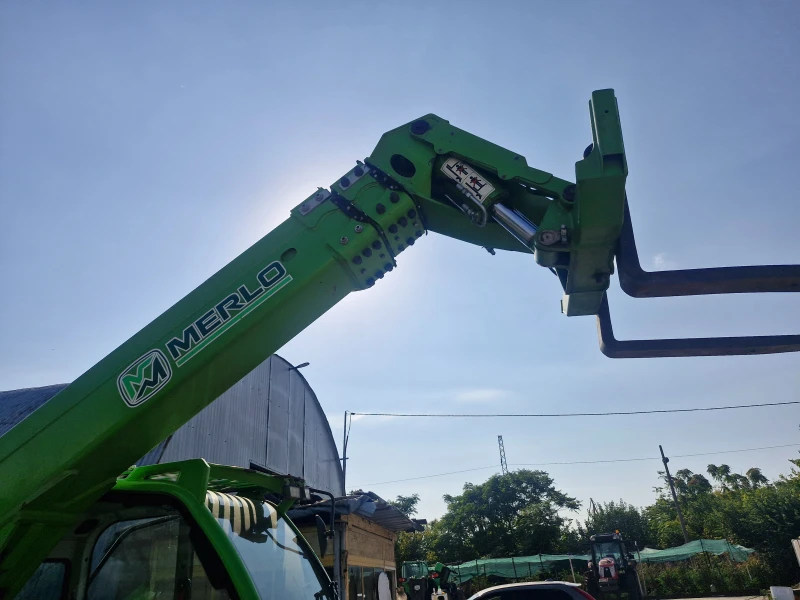 Телескопичен товарач Merlo 38.10, снимка 4 - Селскостопанска техника - 52074725