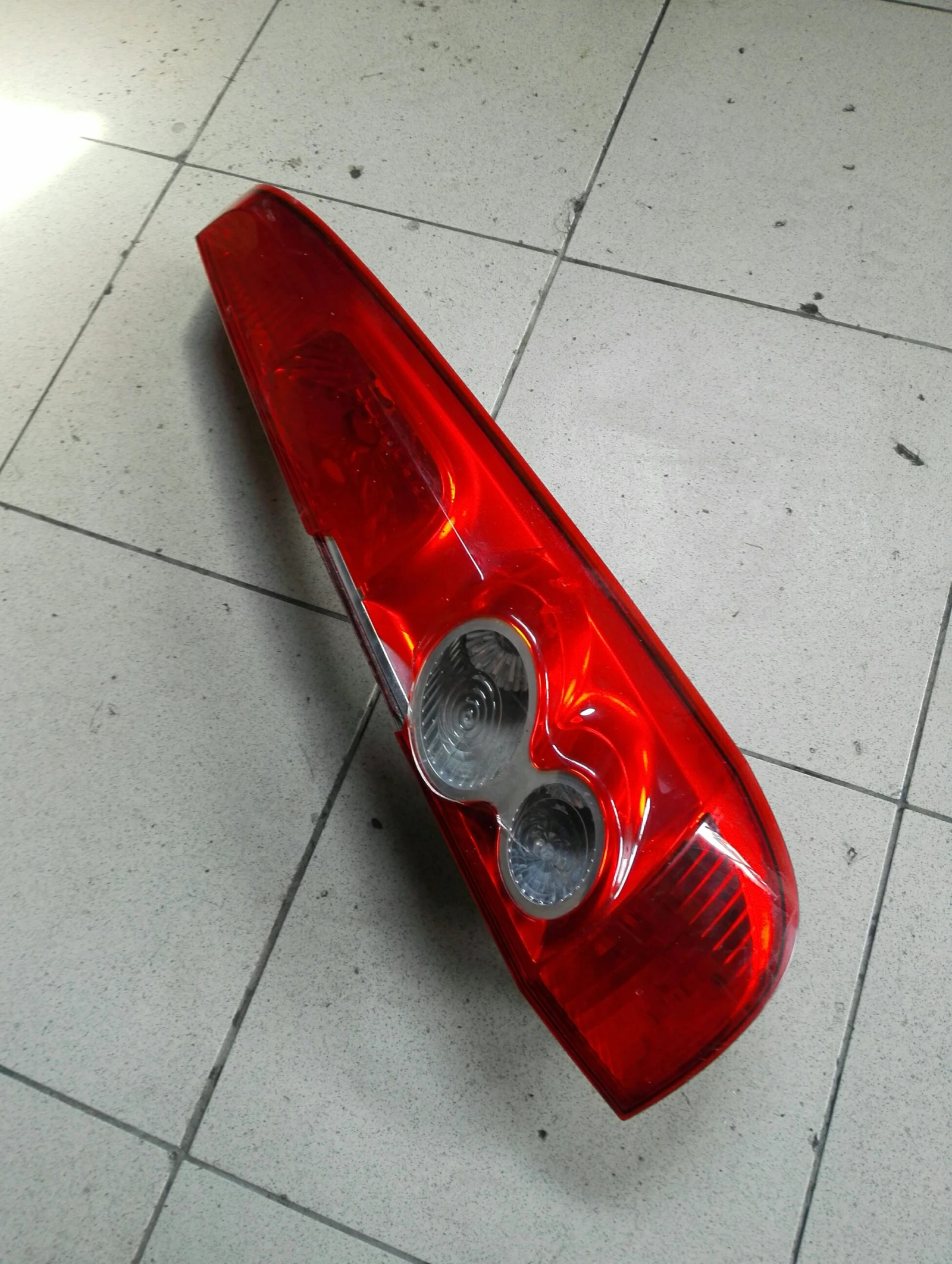 ���� ����� ���� ������ 4����� (9) | Mobile.bg � ����������� 1