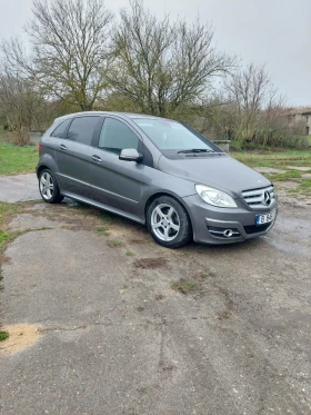 Mercedes-Benz B 180, снимка 1