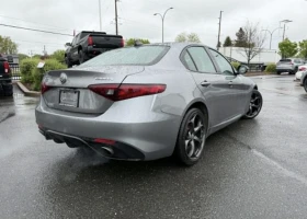 Alfa Romeo Giulia Ti berline sport Q4 / HARMAN KARDON / ПАНОРАМА /, снимка 5