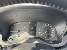 Toyota Yaris 1.5i Ръчни скорости/Мултимедия, снимка 15