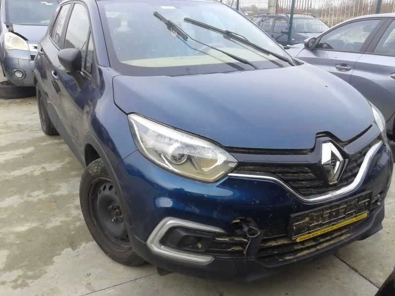 Renault Captur 1,5d, снимка 2 - Автомобили и джипове - 43411613