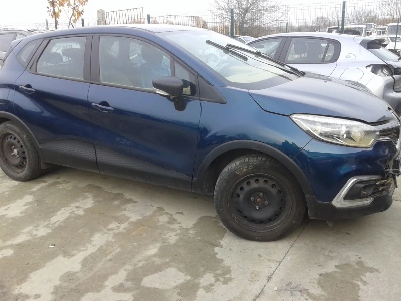 Renault Captur 1,5d, снимка 1 - Автомобили и джипове - 43411613