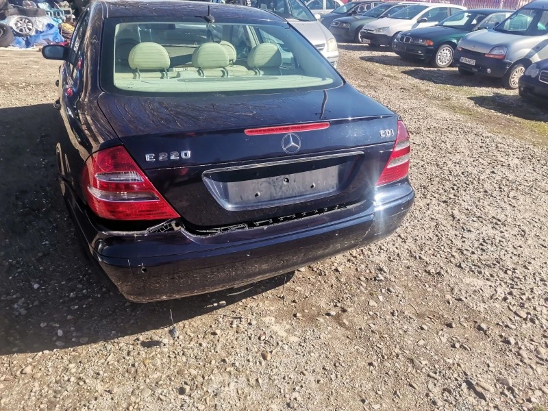 Mercedes-Benz E 220 2.2Cdi 150кс 120 000km, снимка 10 - Автомобили и джипове - 47189752