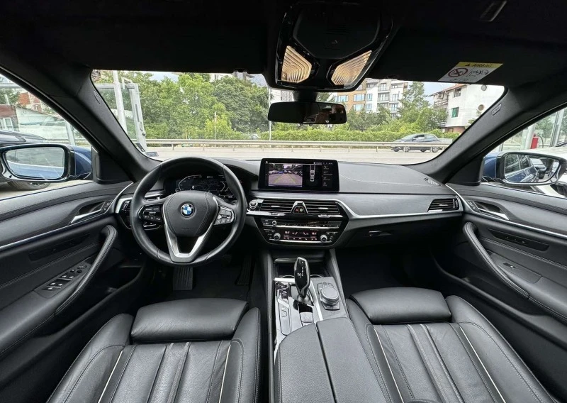 BMW 545 e Plug In Hybrid X Drive M Mackage, снимка 11 - Автомобили и джипове - 46378157