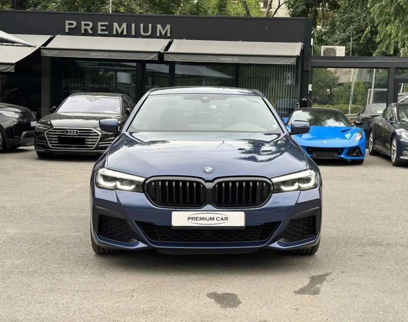 BMW 545 e Plug In Hybrid X Drive M Mackage, снимка 1 - Автомобили и джипове - 46378157