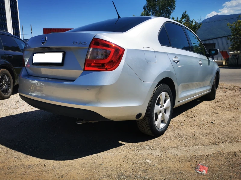 Skoda Rapid 1.2 MPI LPG OT BG, снимка 4 - Автомобили и джипове - 47763247