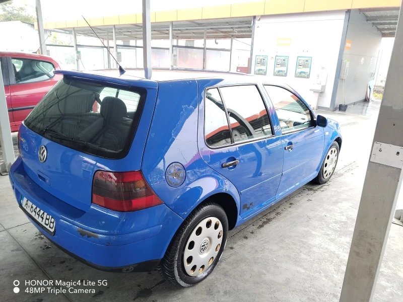 VW Golf, снимка 1 - Автомобили и джипове - 47841882