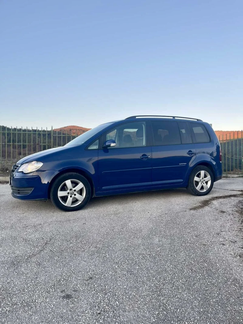 VW Touran, снимка 6 - Автомобили и джипове - 49411689