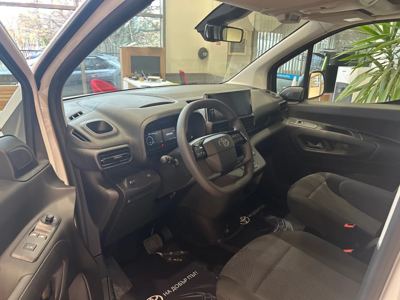 Toyota Proace City EV CREW CAB, снимка 7 - Автомобили и джипове - 52290546