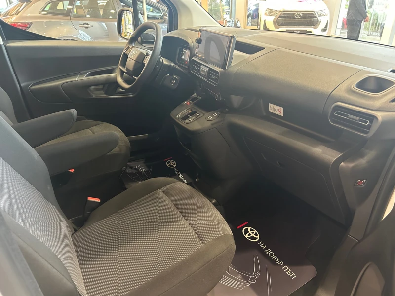 Toyota Proace City EV CREW CAB, снимка 9 - Автомобили и джипове - 52290546