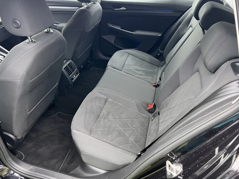 VW Golf STYLE/2.0TDI/150К.С./7АТ/ГАРАНЦИЯ, снимка 10 - Автомобили и джипове - 52554286