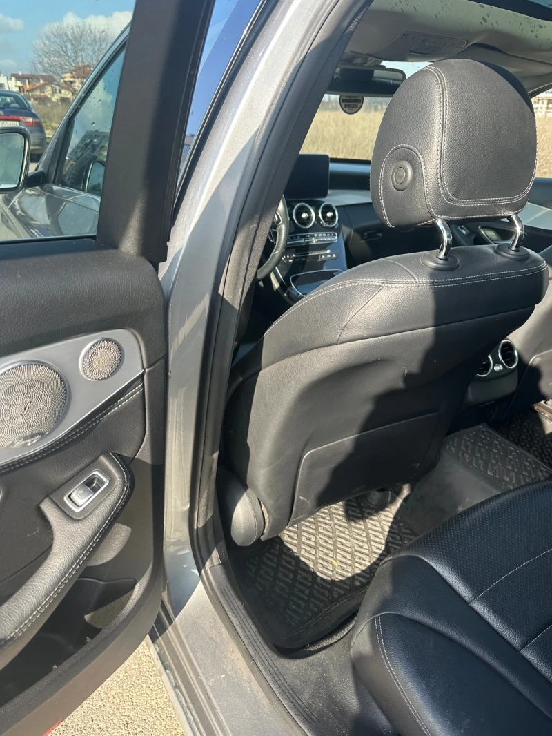 Mercedes-Benz C 300 4MATIC* BURMESTER* ПАНОРАМА* КАМЕРА, снимка 16 - Автомобили и джипове - 53152631