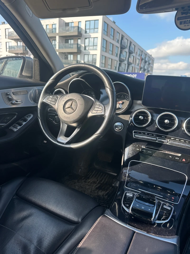 Mercedes-Benz C 300 4MATIC* BURMESTER* ПАНОРАМА* КАМЕРА, снимка 8 - Автомобили и джипове - 53152631