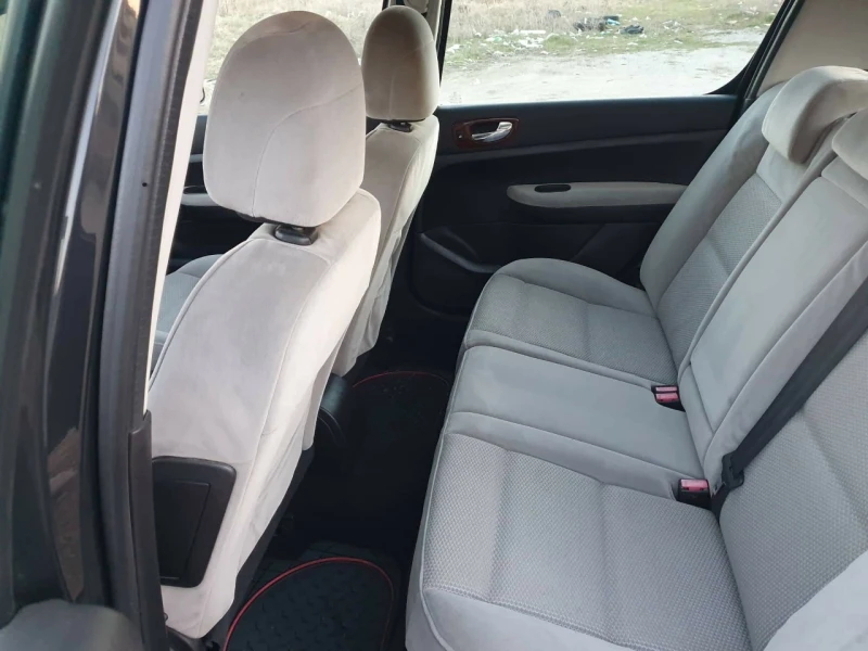 Peugeot 307 1.6 GAS, снимка 9 - Автомобили и джипове - 53168590