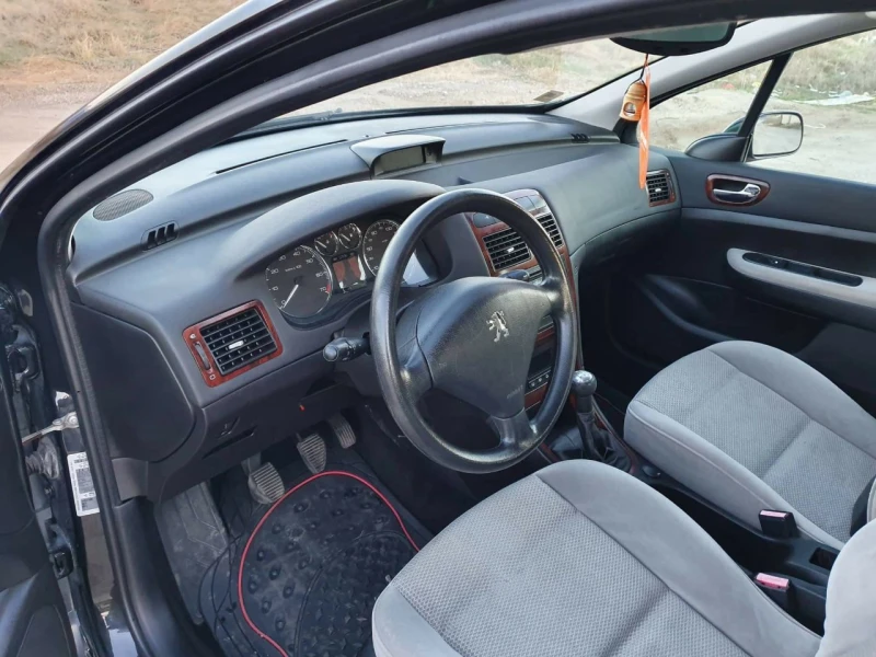 Peugeot 307 1.6 GAS, снимка 10 - Автомобили и джипове - 53168590