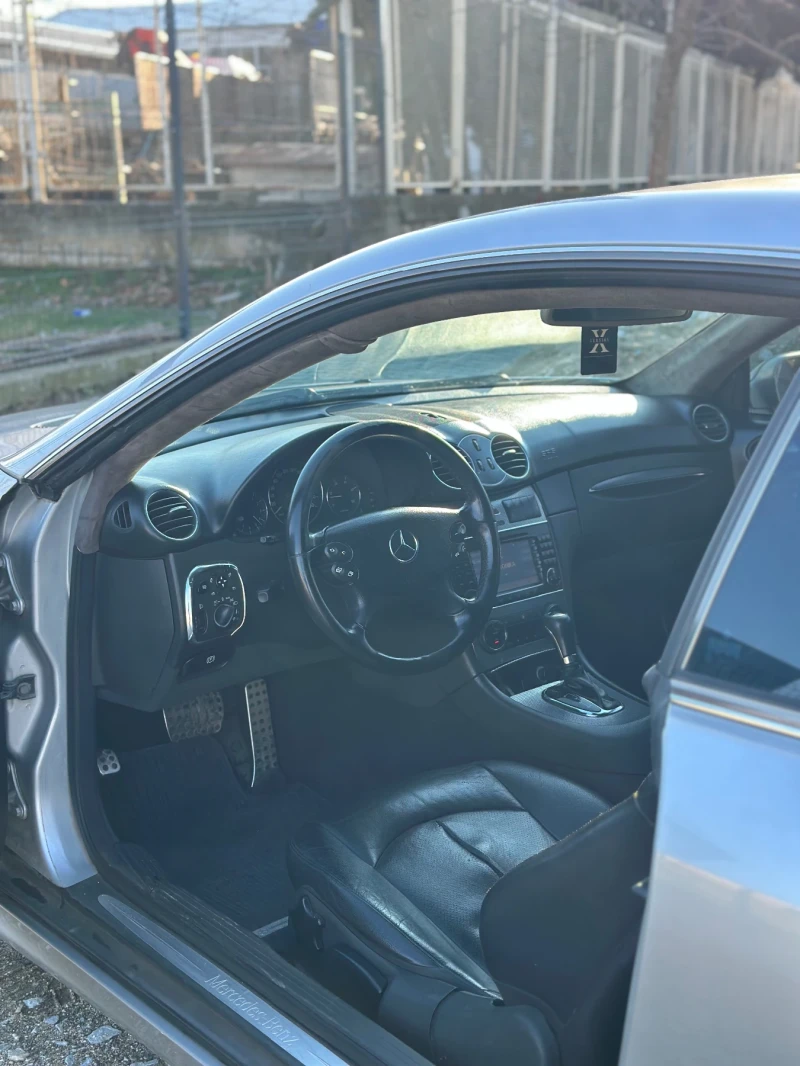 Mercedes-Benz CLK, снимка 7 - Автомобили и джипове - 53585300