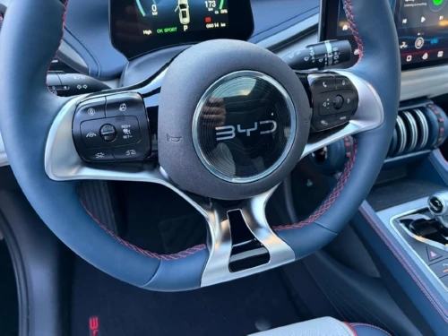 BYD Atto3 DESIGN 60, снимка 6 - Автомобили и джипове - 53189002