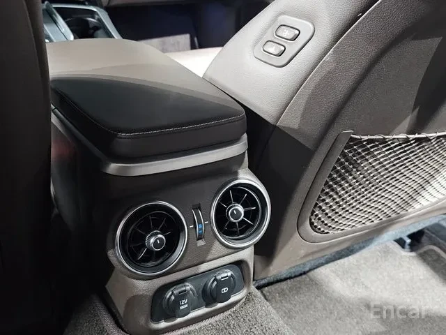 Kia Stinger 2.0 Turbo, снимка 16 - Автомобили и джипове - 55682203