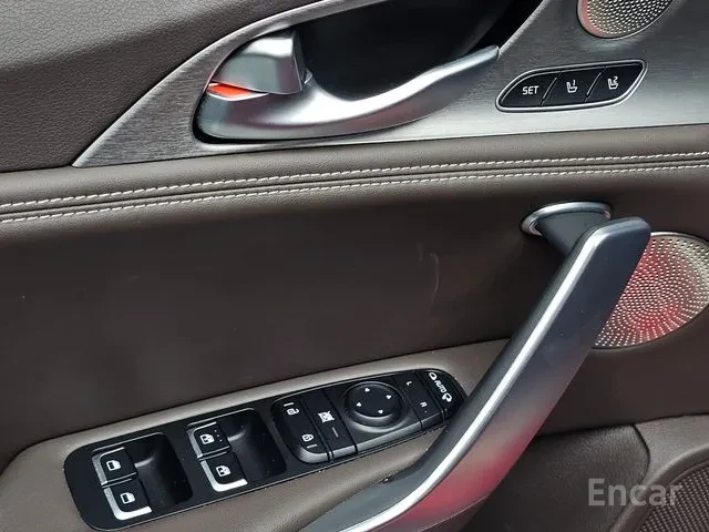 Kia Stinger 2.0 Turbo, снимка 17 - Автомобили и джипове - 55682203