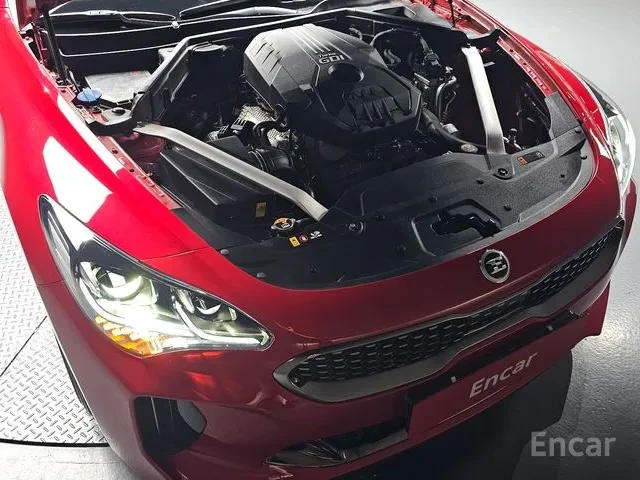Kia Stinger 2.0 Turbo, снимка 3 - Автомобили и джипове - 55682203