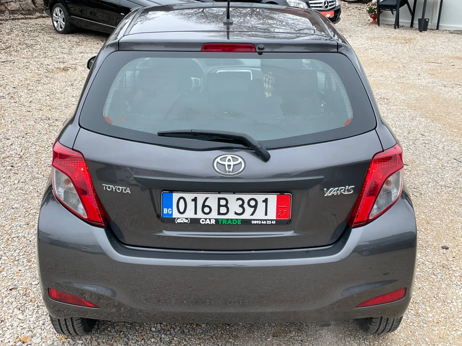 Toyota Yaris 1.3i/Верига/170.000км/Сервизна история/от 1-ви соб - изображение 5